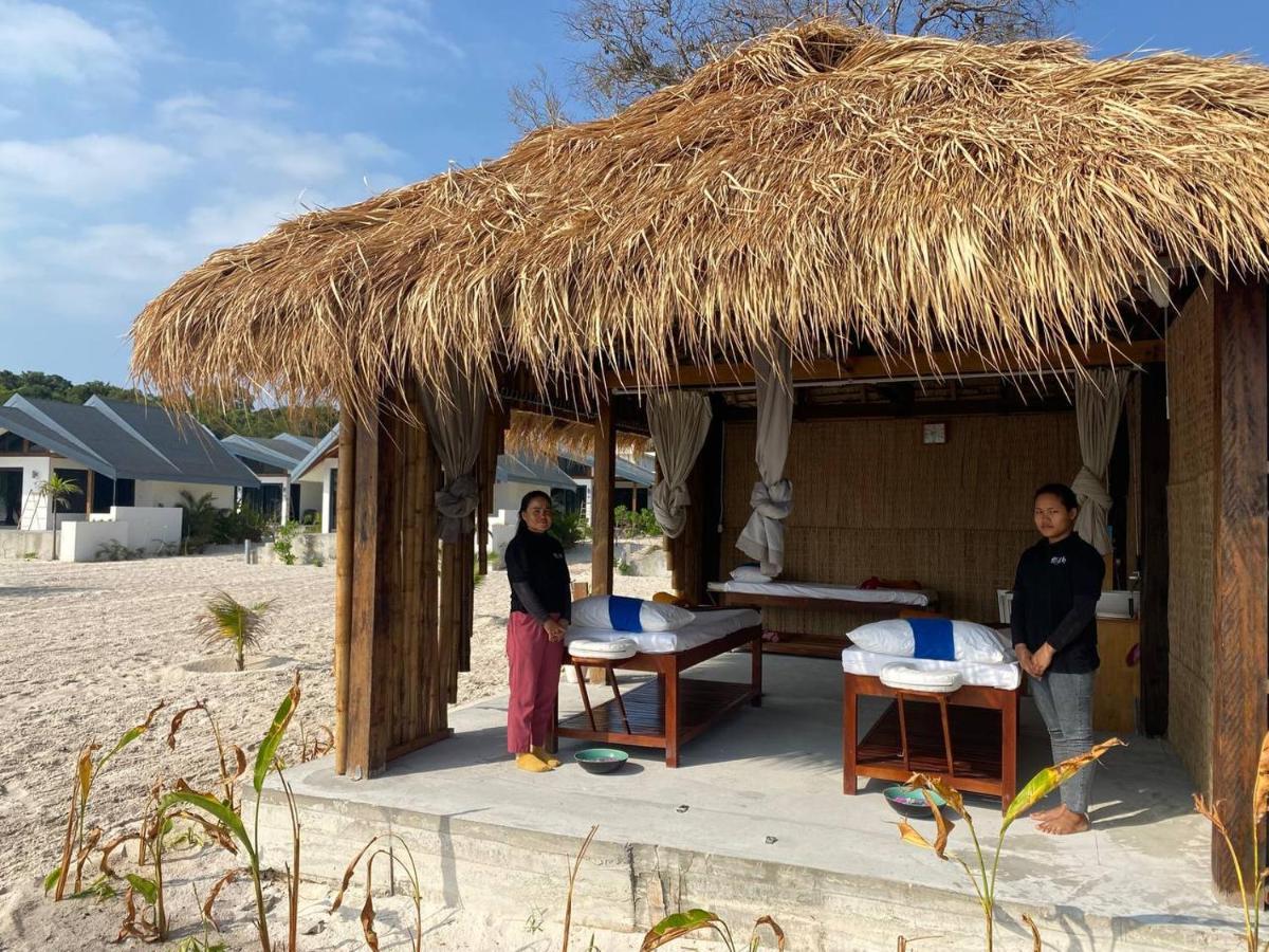 You&Me Resort Pagoda Beach Exterior foto
